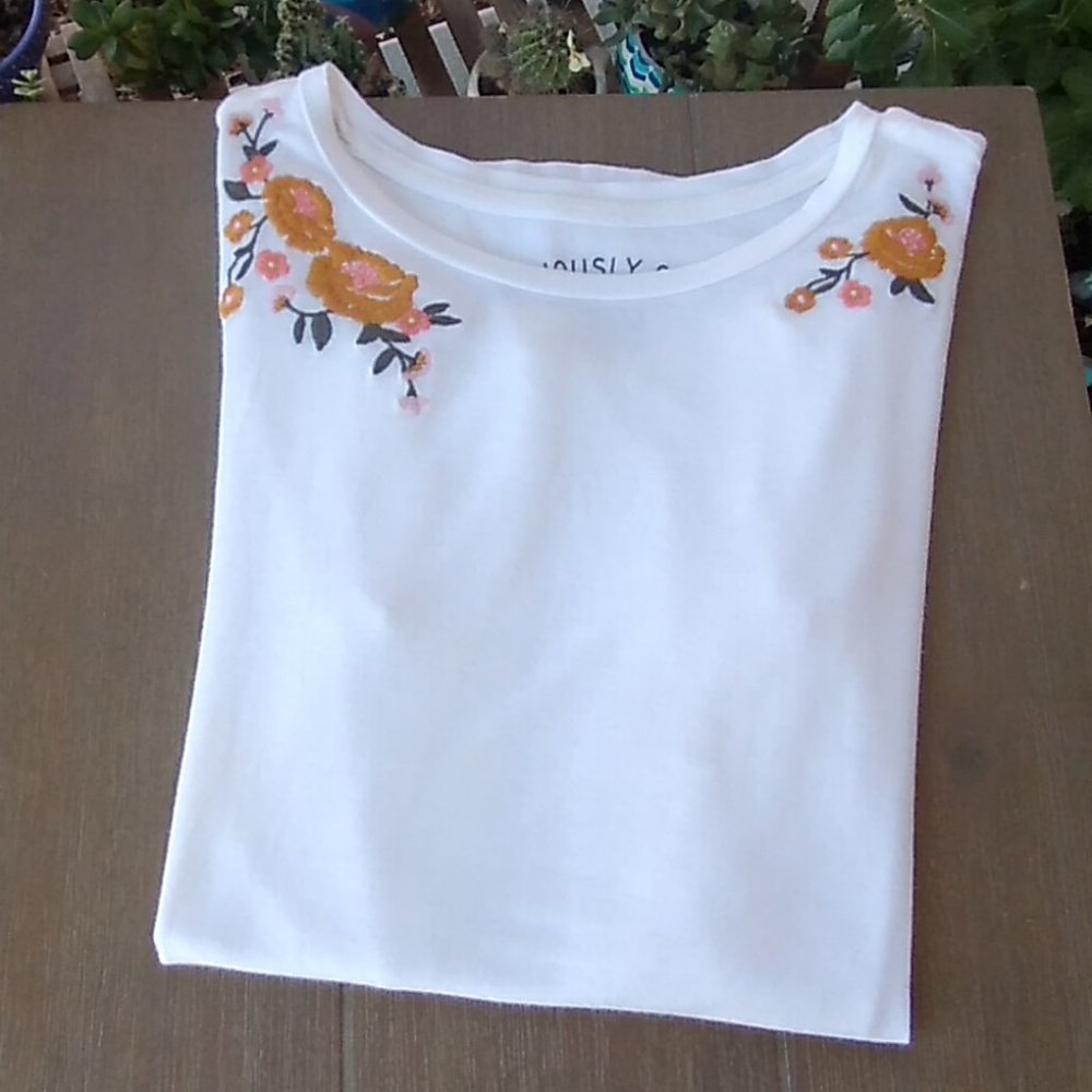 Aeropostale Seriously Soft Tee For Women Size XS
